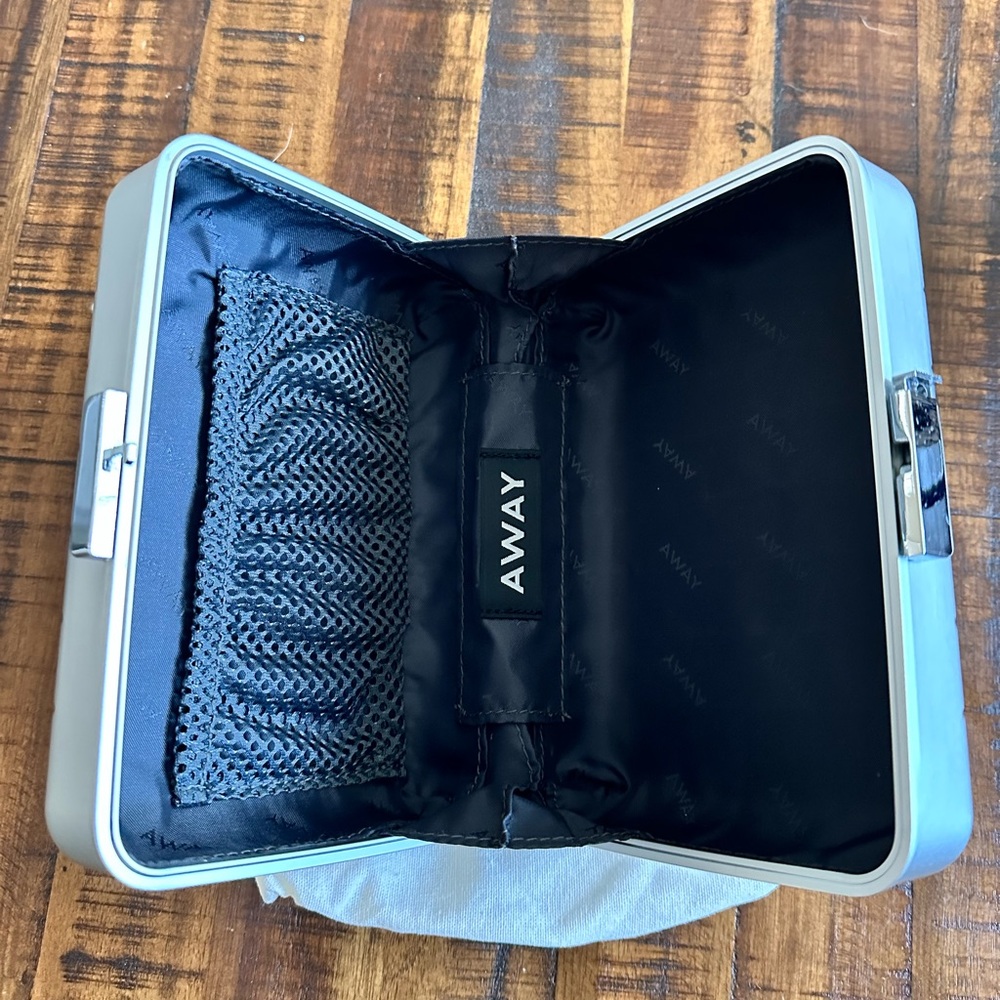 Away Aluminum Mini Suitcase - Silver - Picture 6 of 6